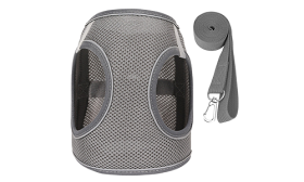 Graue Katzengeschirr-Weste mit Reflexbesatz, leichtem Nylon, Silber-D-Ring und passender Leine, Teil der katzenmarken.